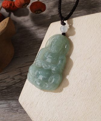 Green jade Guanyin Pendant